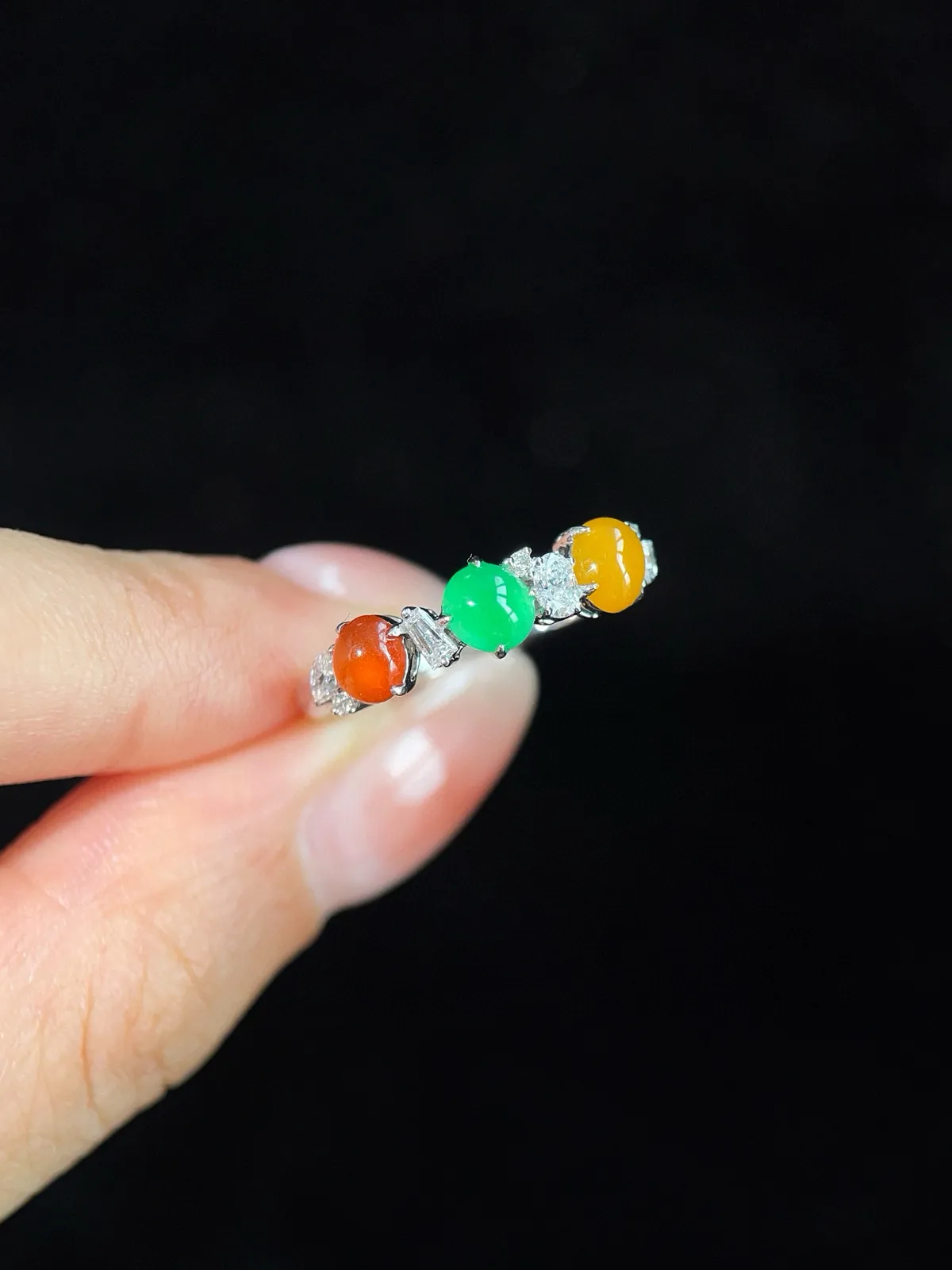 18k三彩蛋面戒指
戒圈：14号