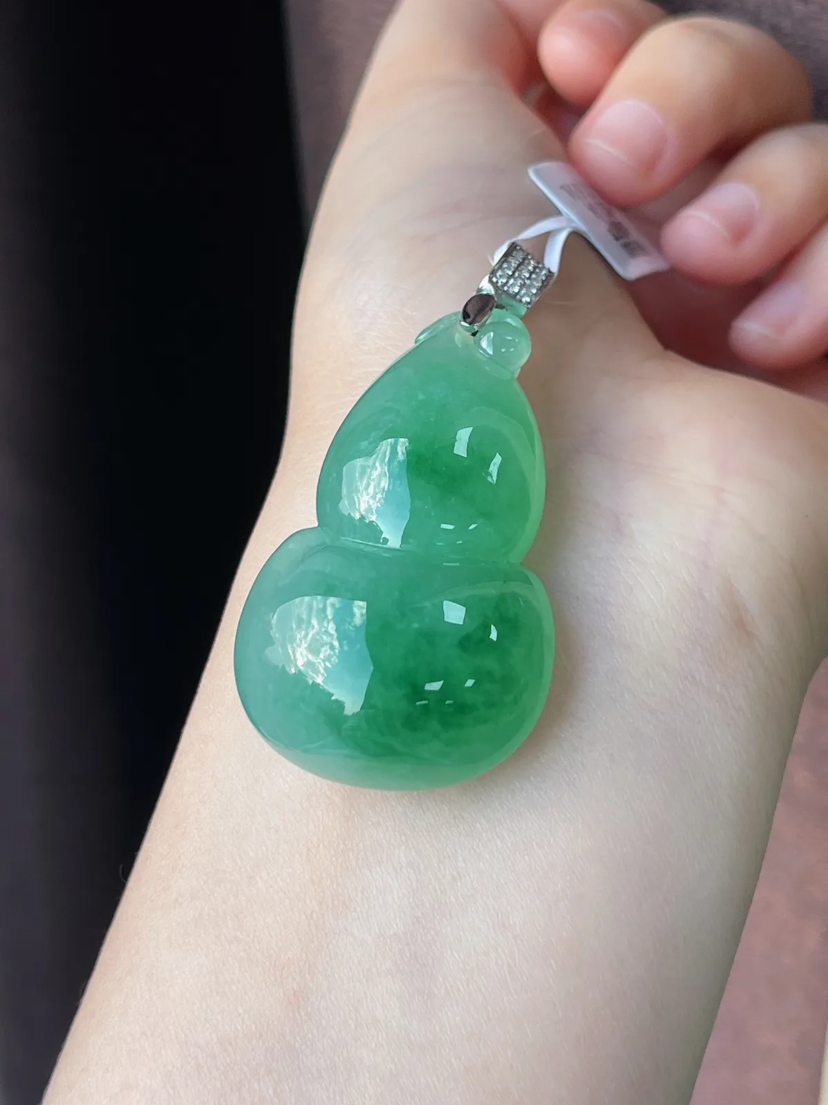 18k金翡翠冰糯种绿色葫芦吊坠