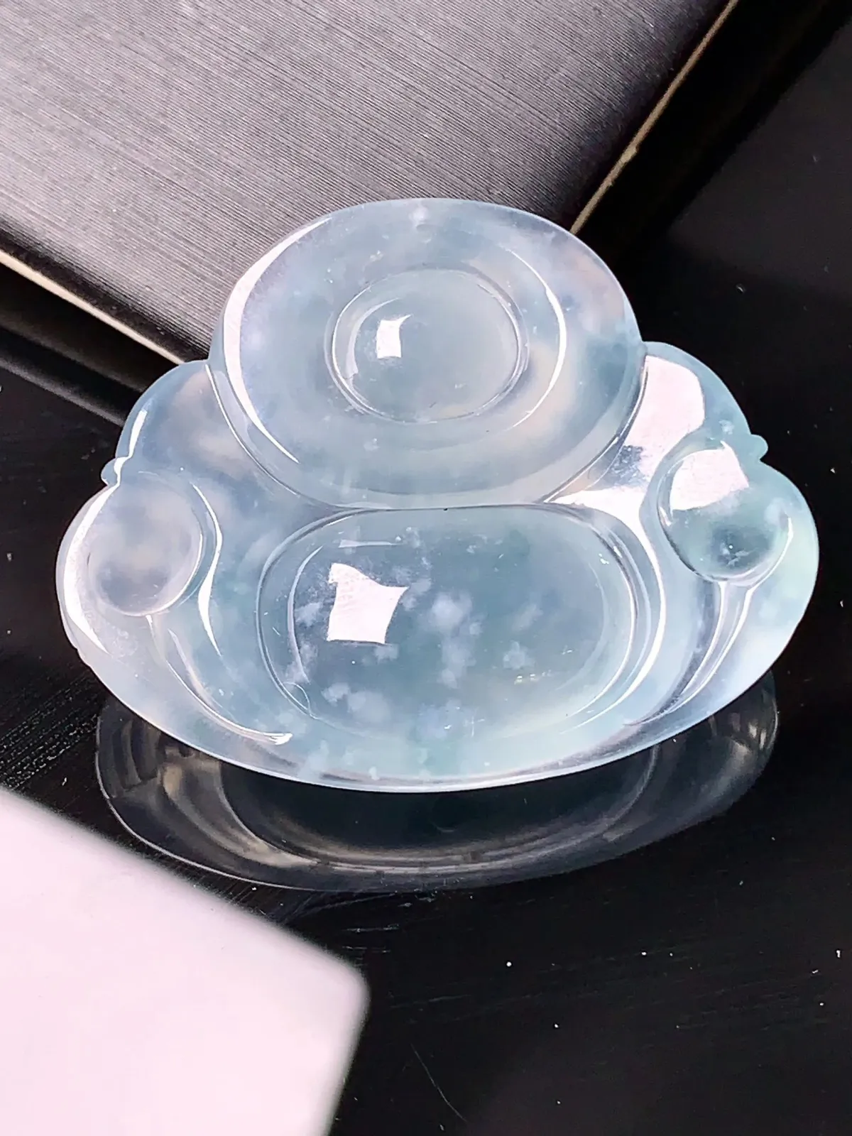 冰种佛公吊坠 玉质水润细腻 大方清新艳丽 整体尺寸27.8*34.8*8.6