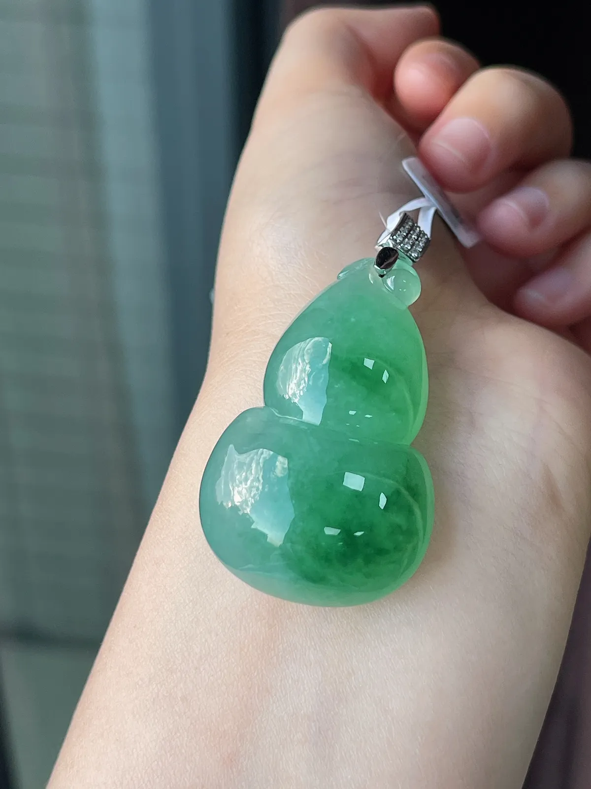 18k金翡翠冰糯种绿色葫芦吊坠