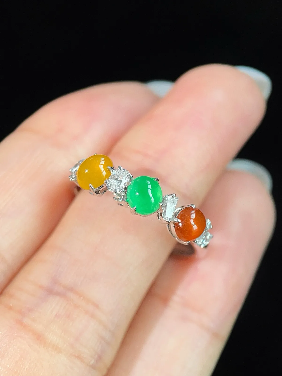 18k三彩蛋面戒指
戒圈：14号