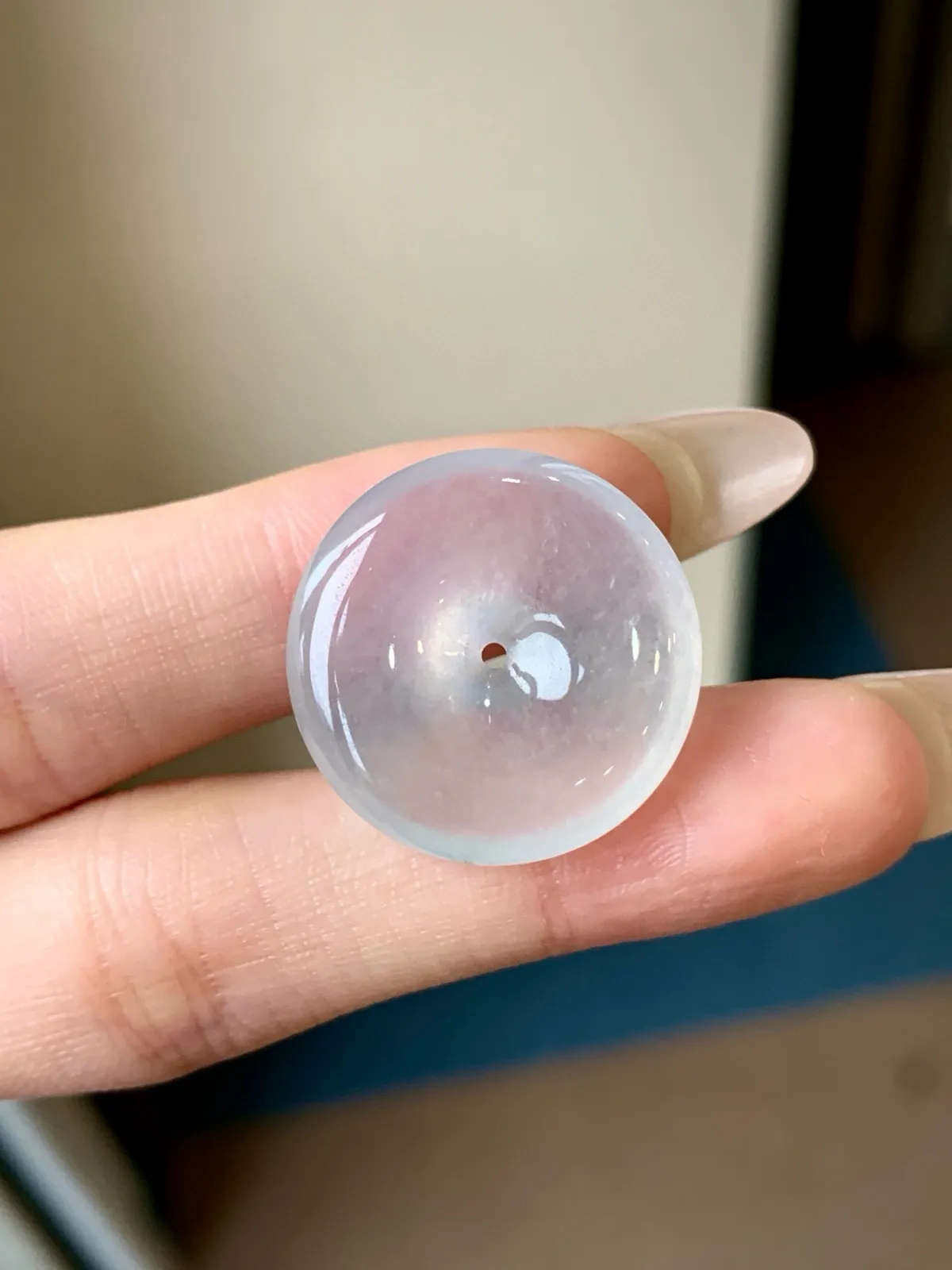 白冰平安扣

尺寸：21.9-5.4