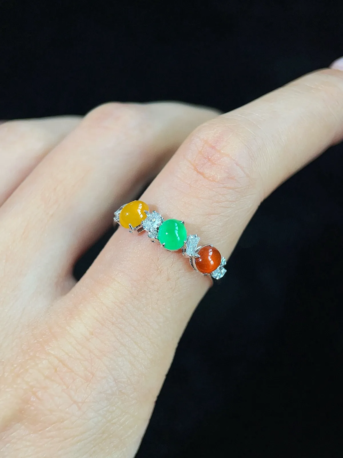 18k三彩蛋面戒指
戒圈：14号