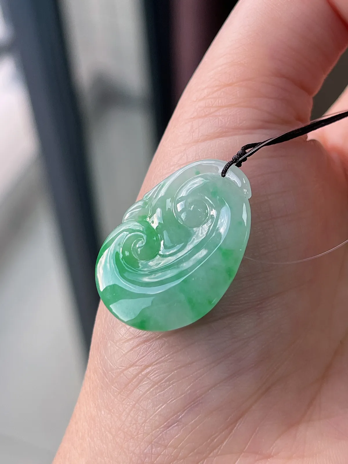 翡翠冰糯种绿色如意