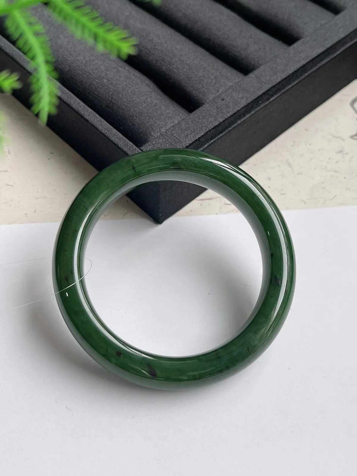 正圈56圈口，和田玉碧玉手镯