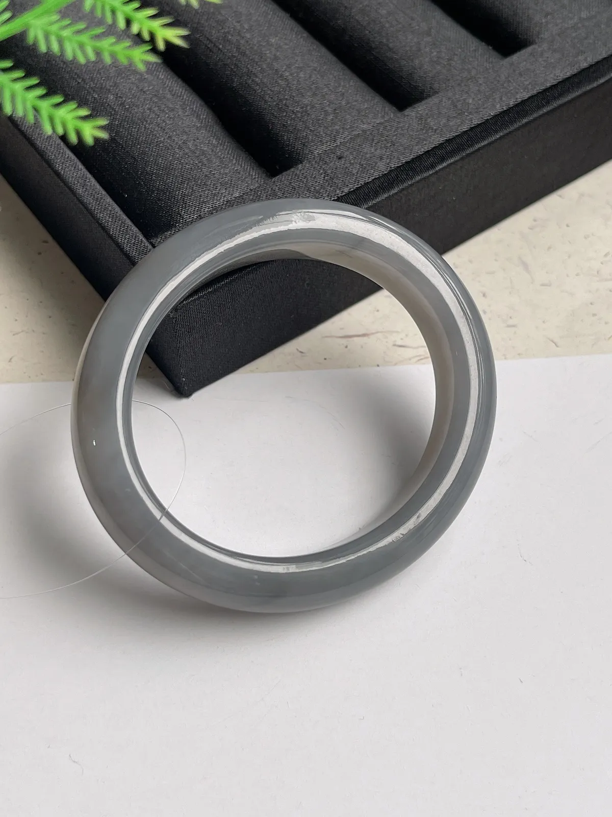 贵妃镯54圈口，和田玉烟紫手镯