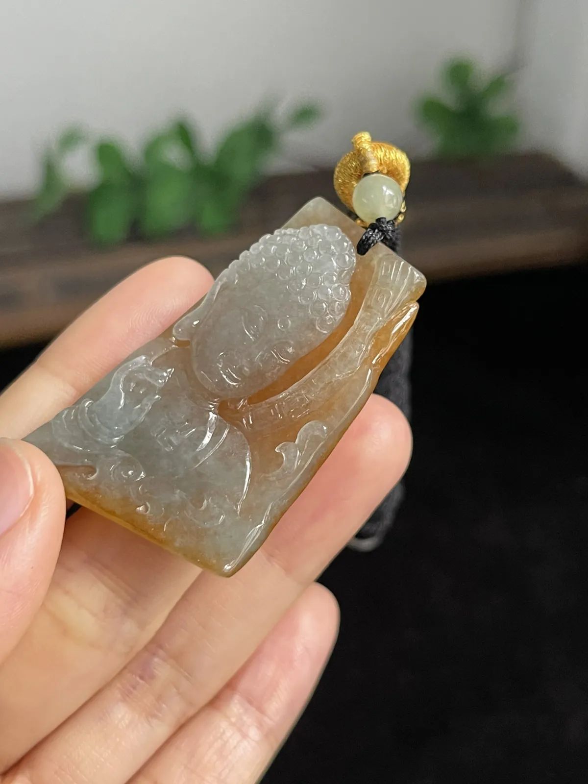 翡翠佛，配珠未测