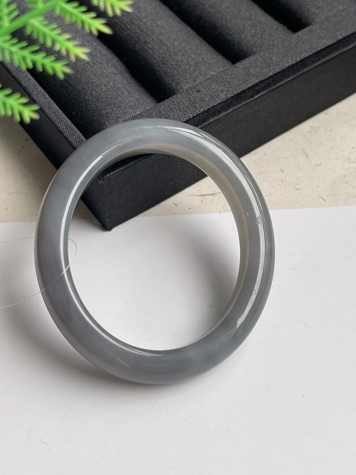 贵妃镯55.2圈口，和田玉烟紫手镯