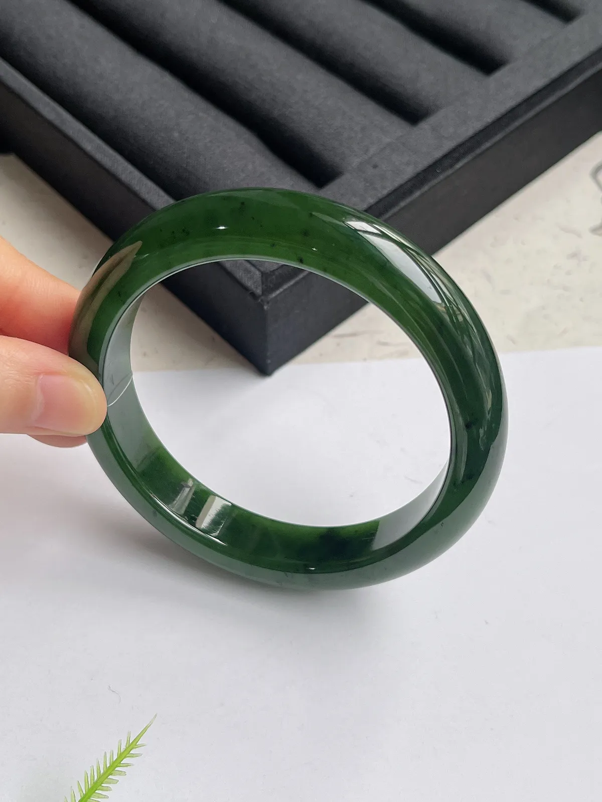 正圈59圈口，和田玉碧玉手镯