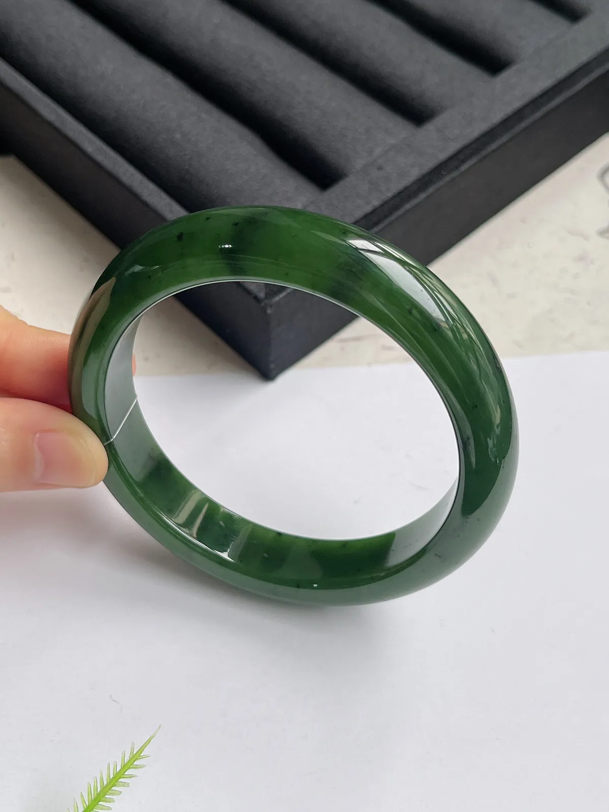 正圈59圈口，和田玉碧玉手镯