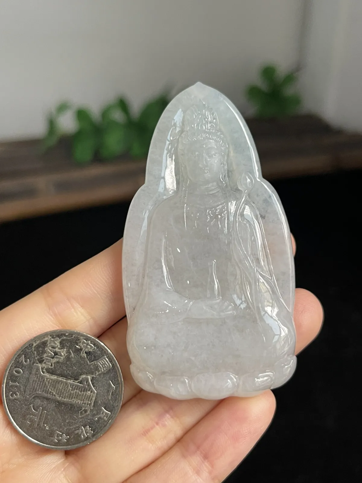 翡翠冰糯种白色吊坠