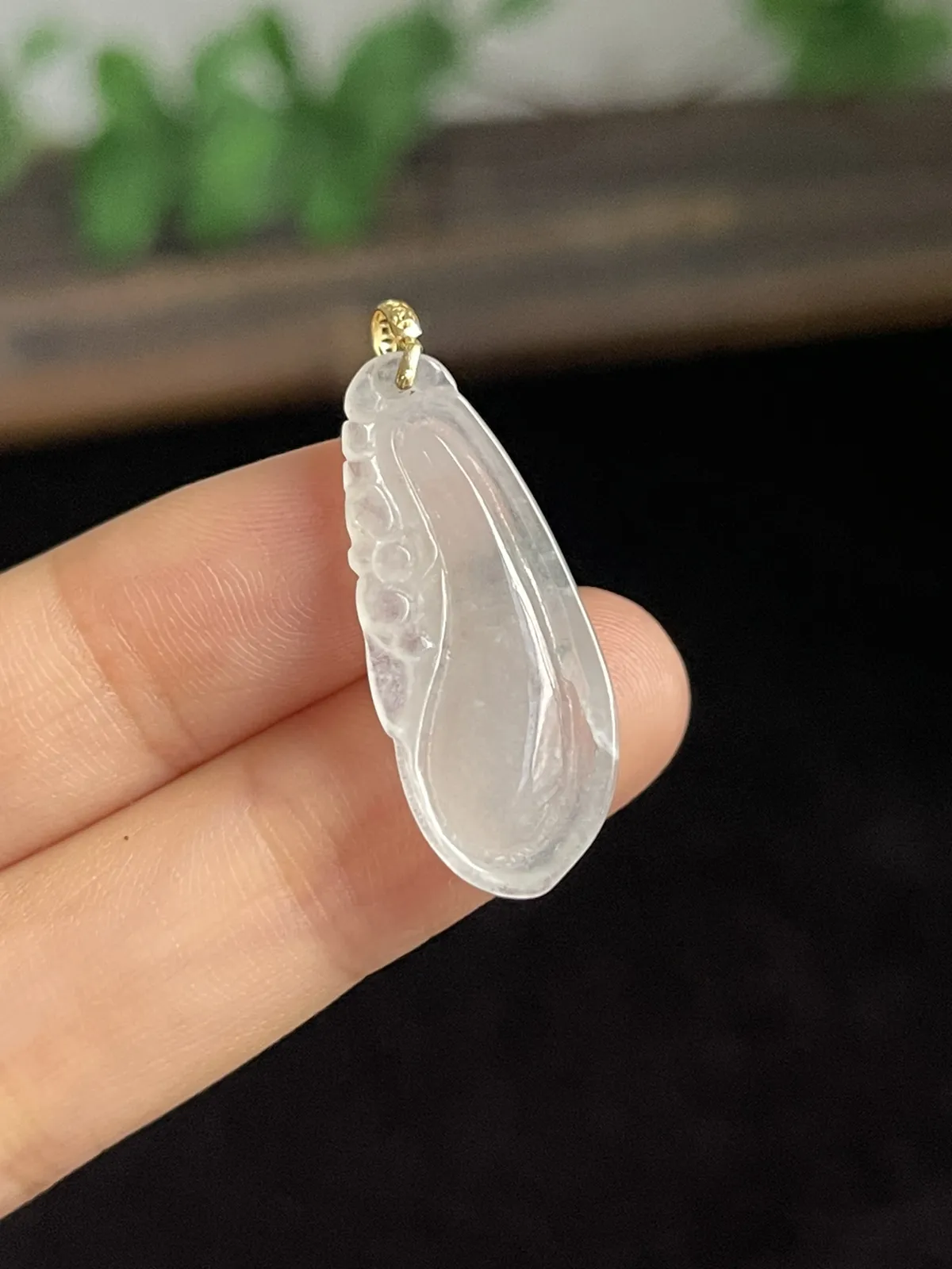 冰糯种翡翠福瓜，18k金扣头