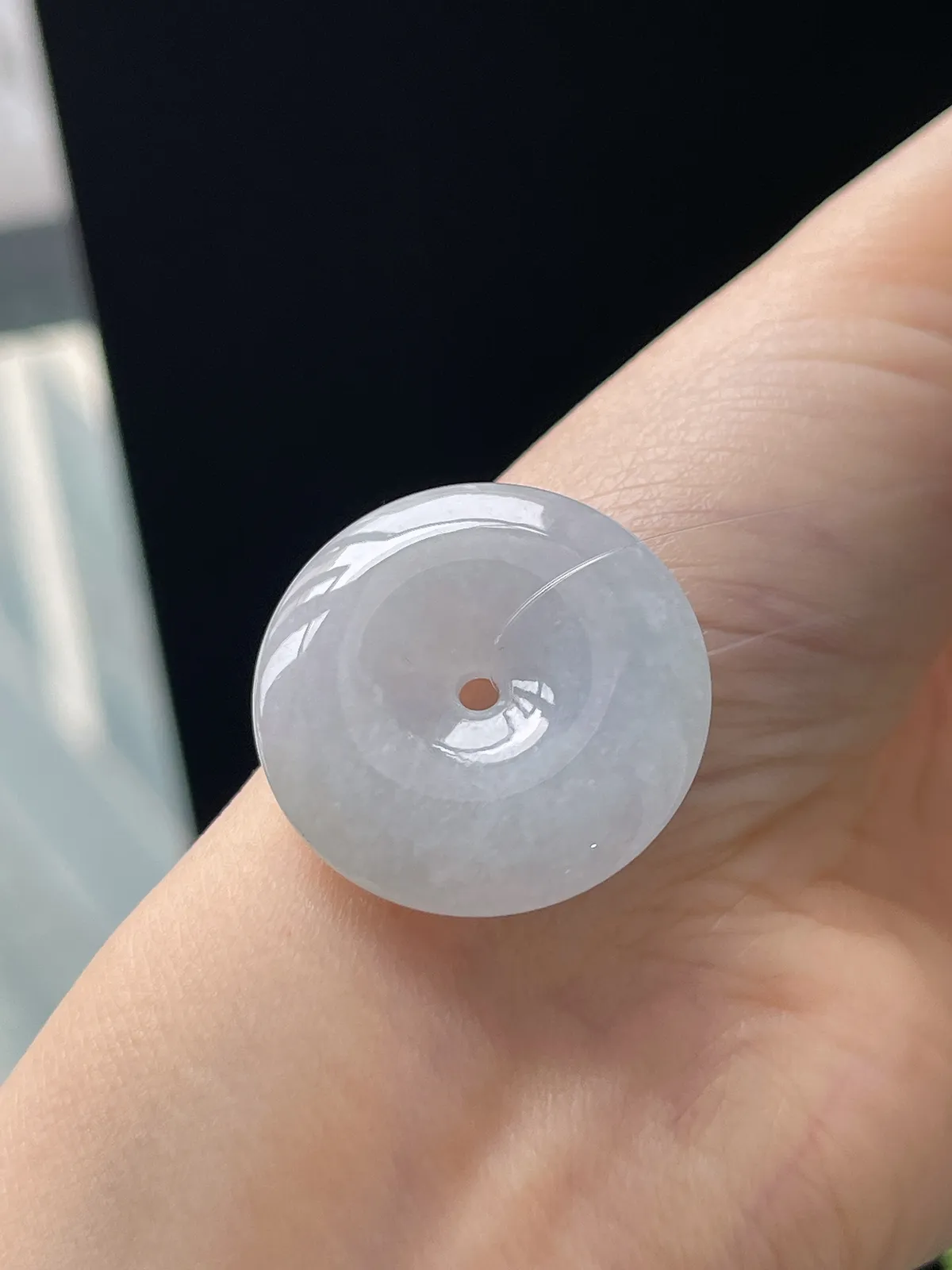 翡翠冰糯种白色平安扣