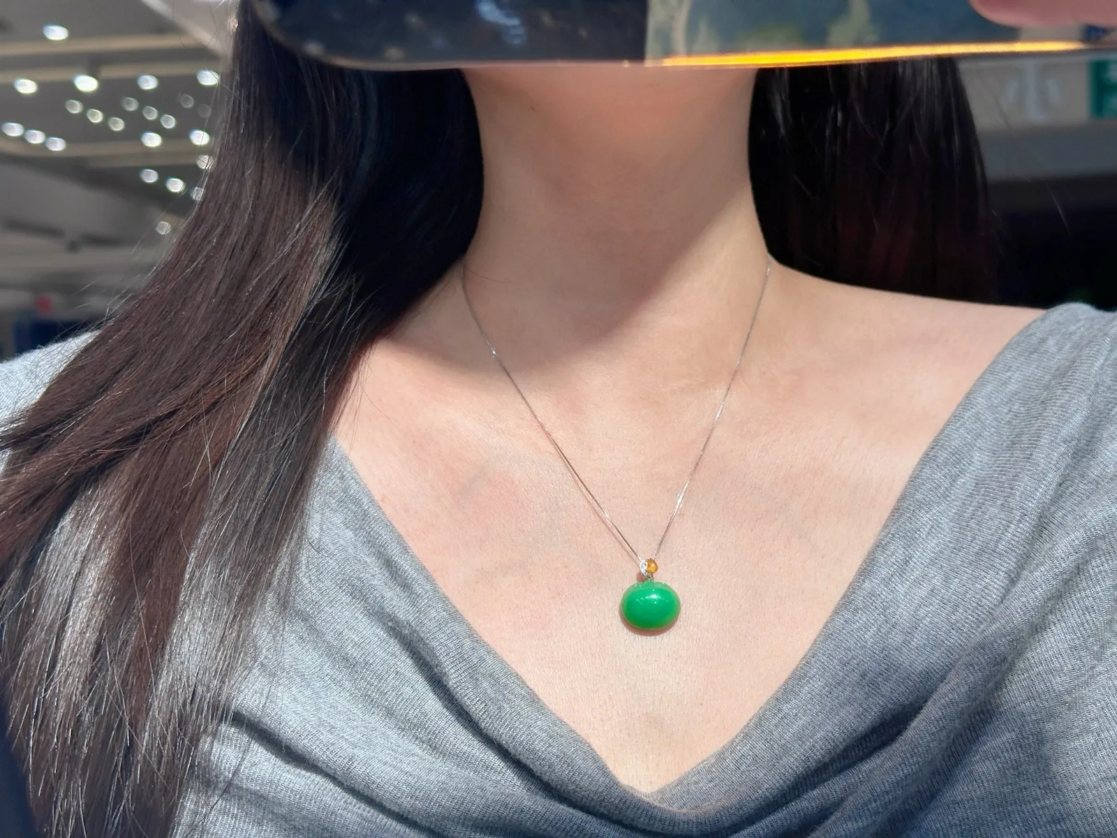 满色·如意
18k  色浓厚鼓，很Q的如意造型280