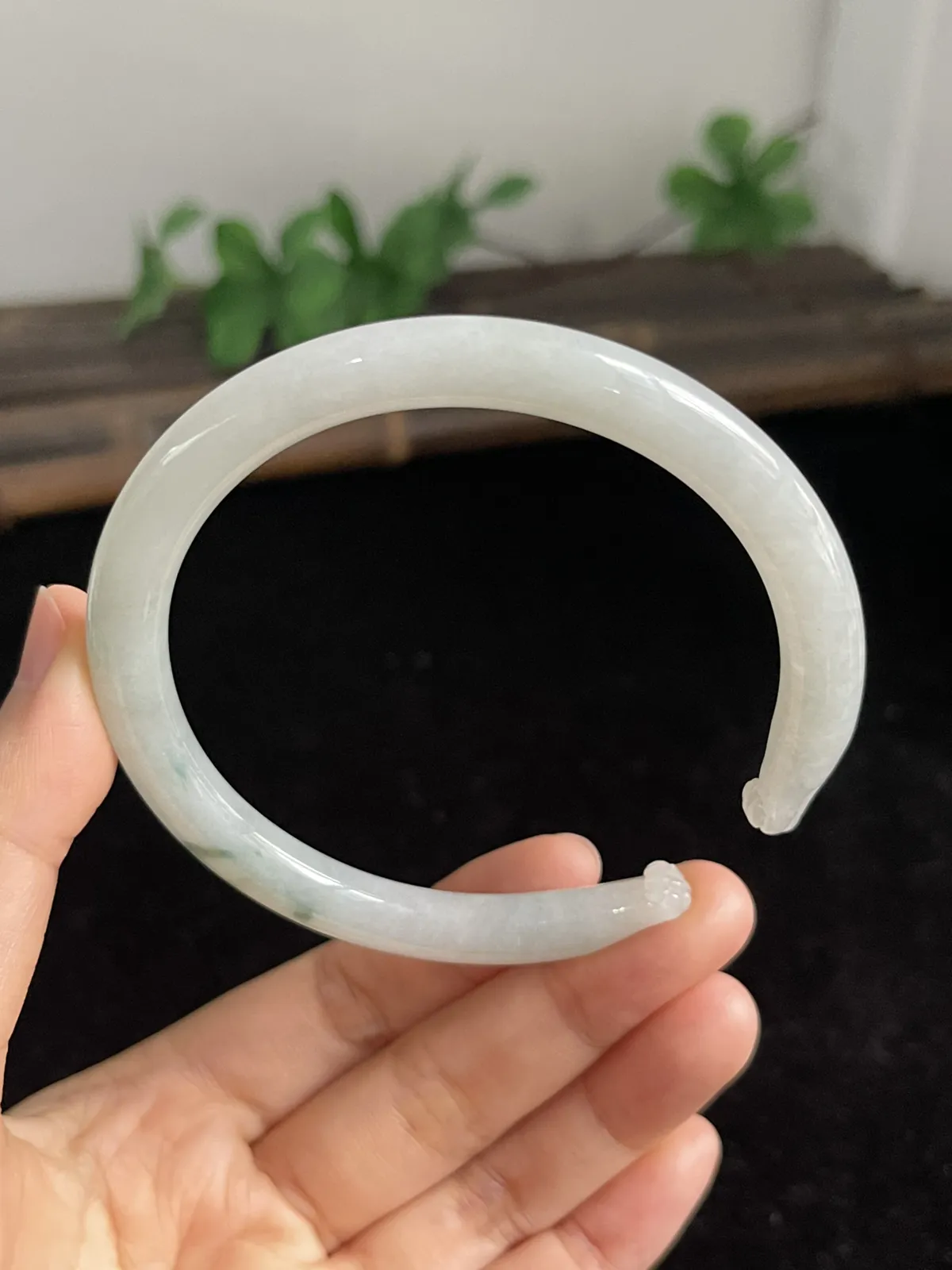 圆镯62圈口，翡翠手镯