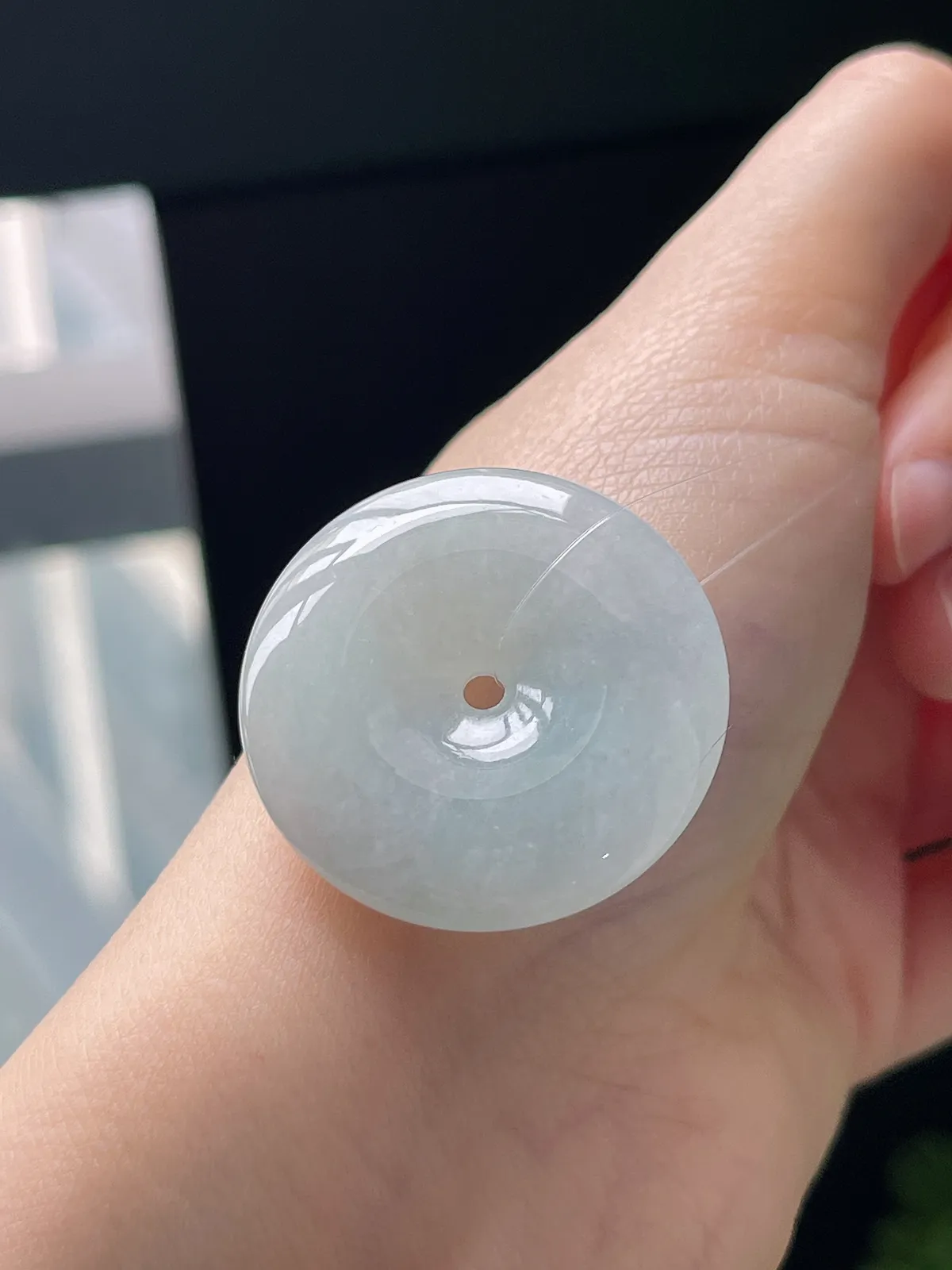 翡翠冰糯种淡绿色平安扣