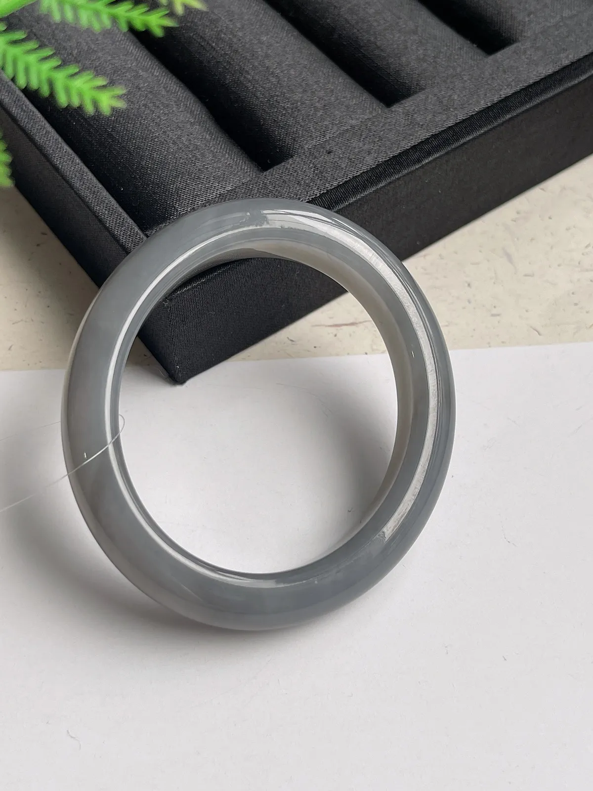 贵妃镯54圈口，和田玉烟紫手镯