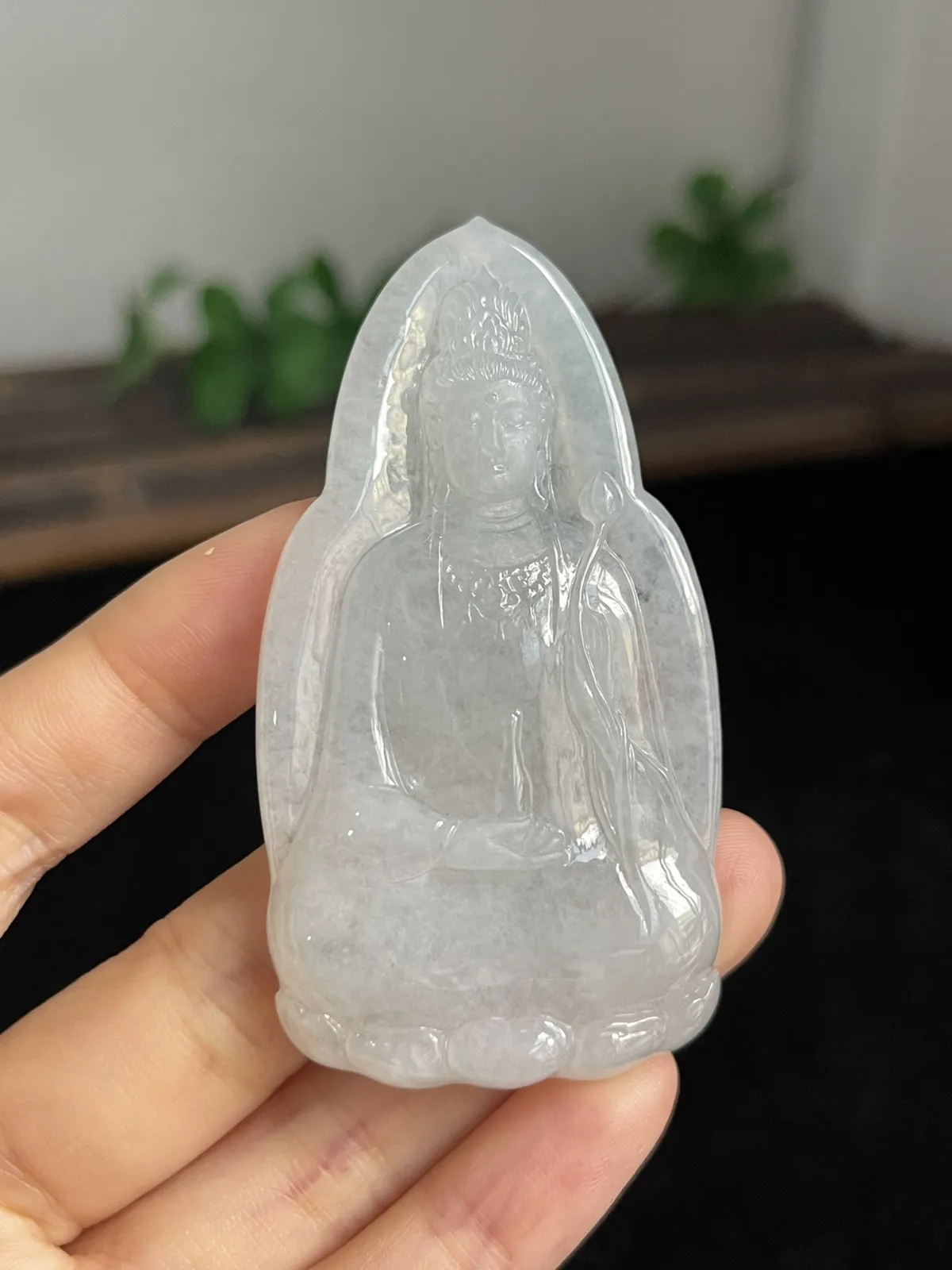 翡翠冰糯种白色吊坠