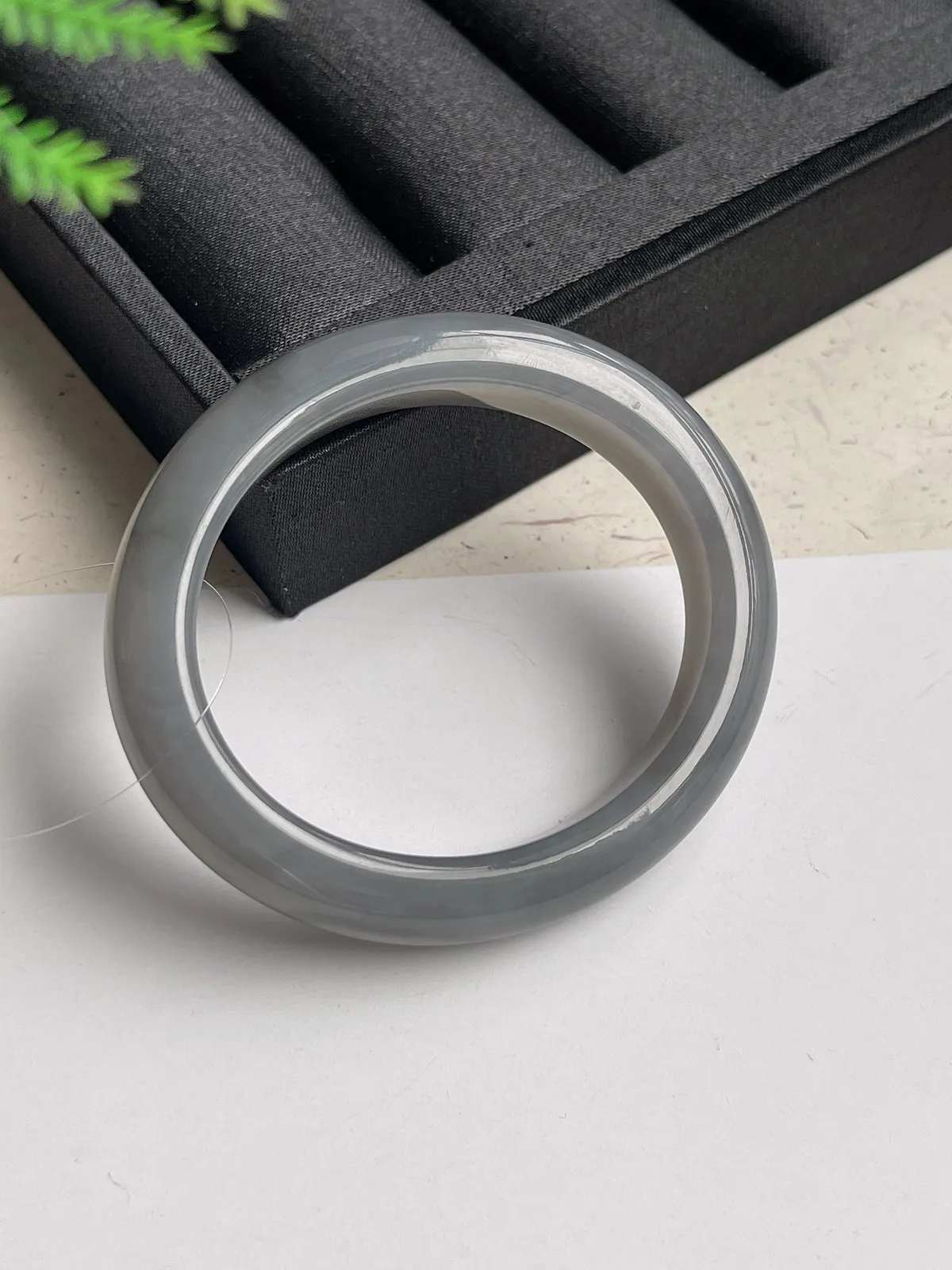 贵妃镯54圈口，和田玉烟紫手镯