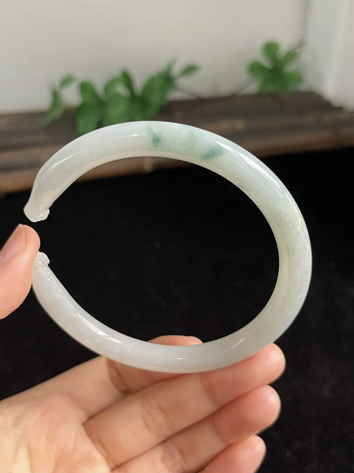 圆镯62圈口，翡翠手镯