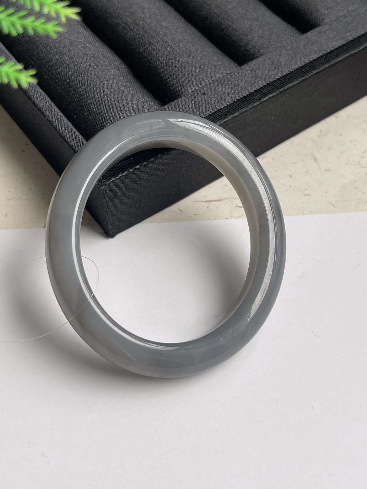 贵妃镯54圈口，和田玉烟紫手镯