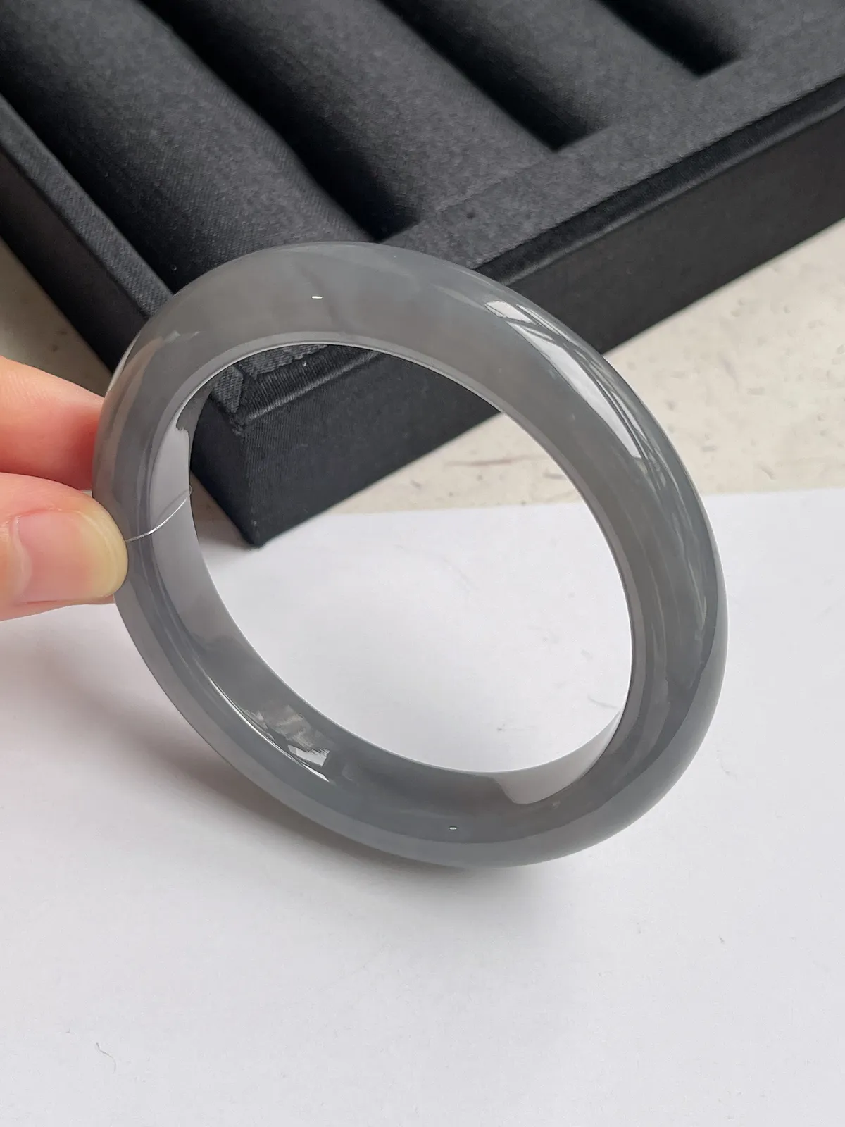 贵妃镯55.8圈口，和田玉烟紫手镯