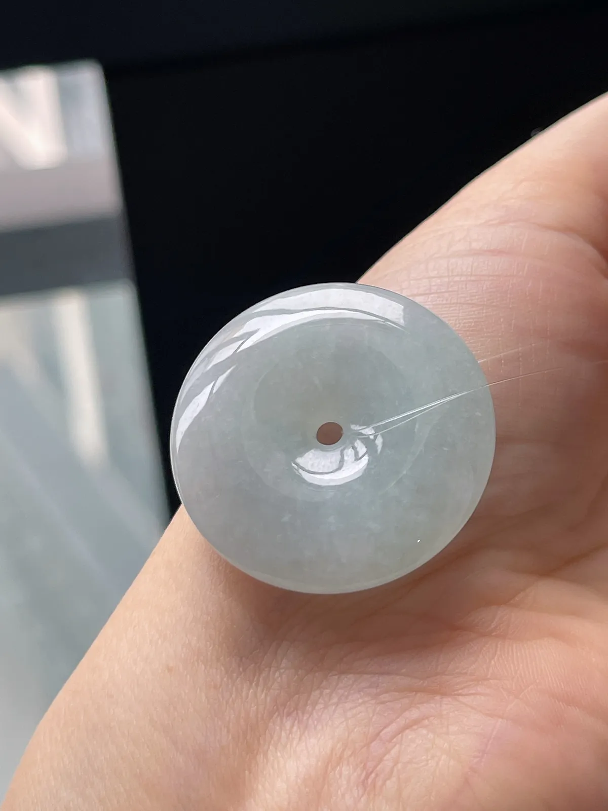 翡翠冰糯种淡绿色平安扣