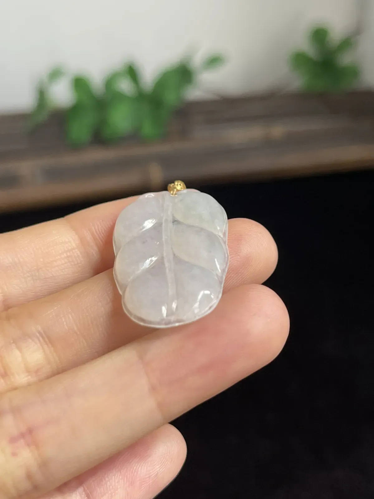 翡翠叶子，18k金扣