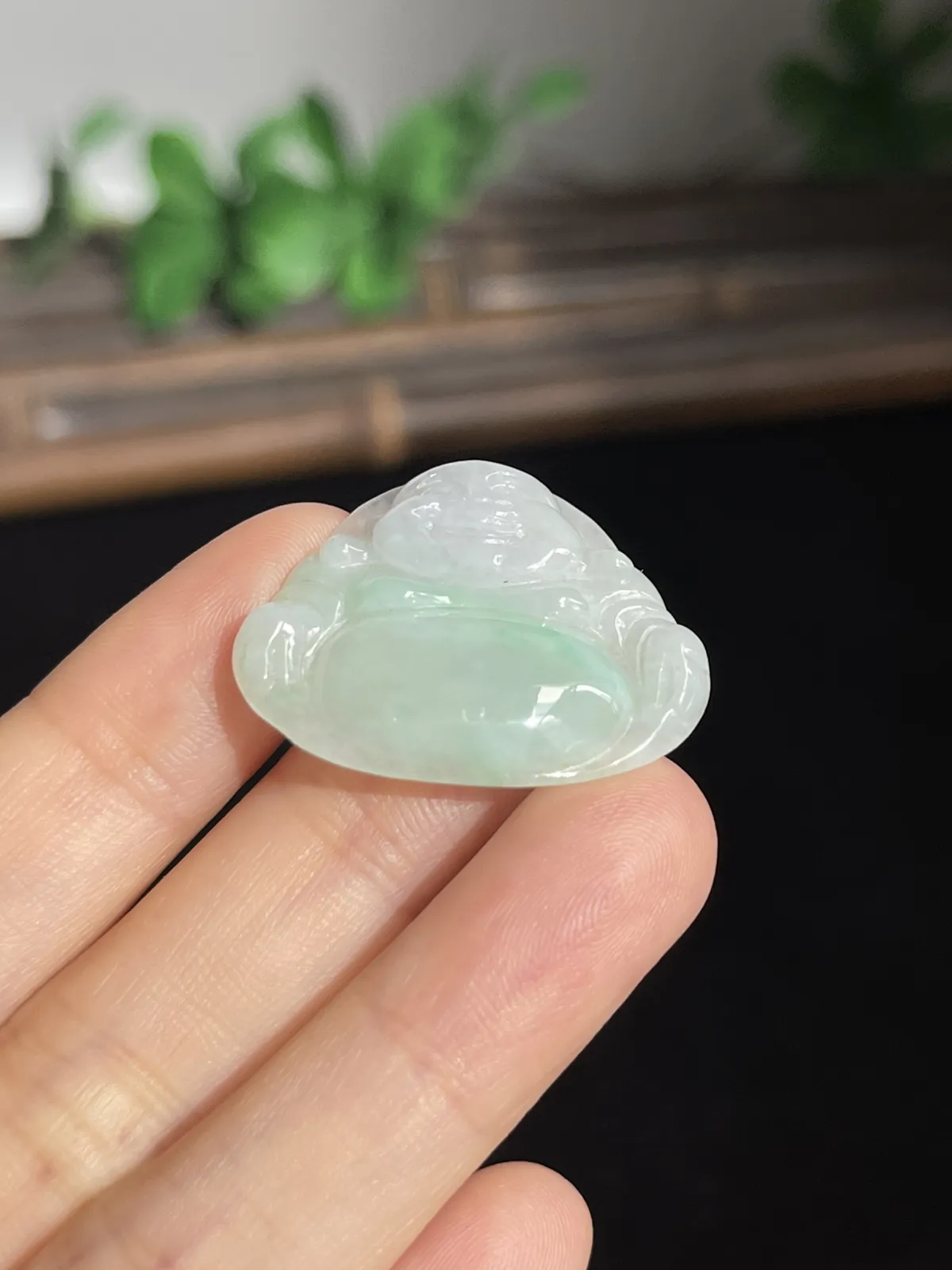 翡翠糯化种飘绿佛公