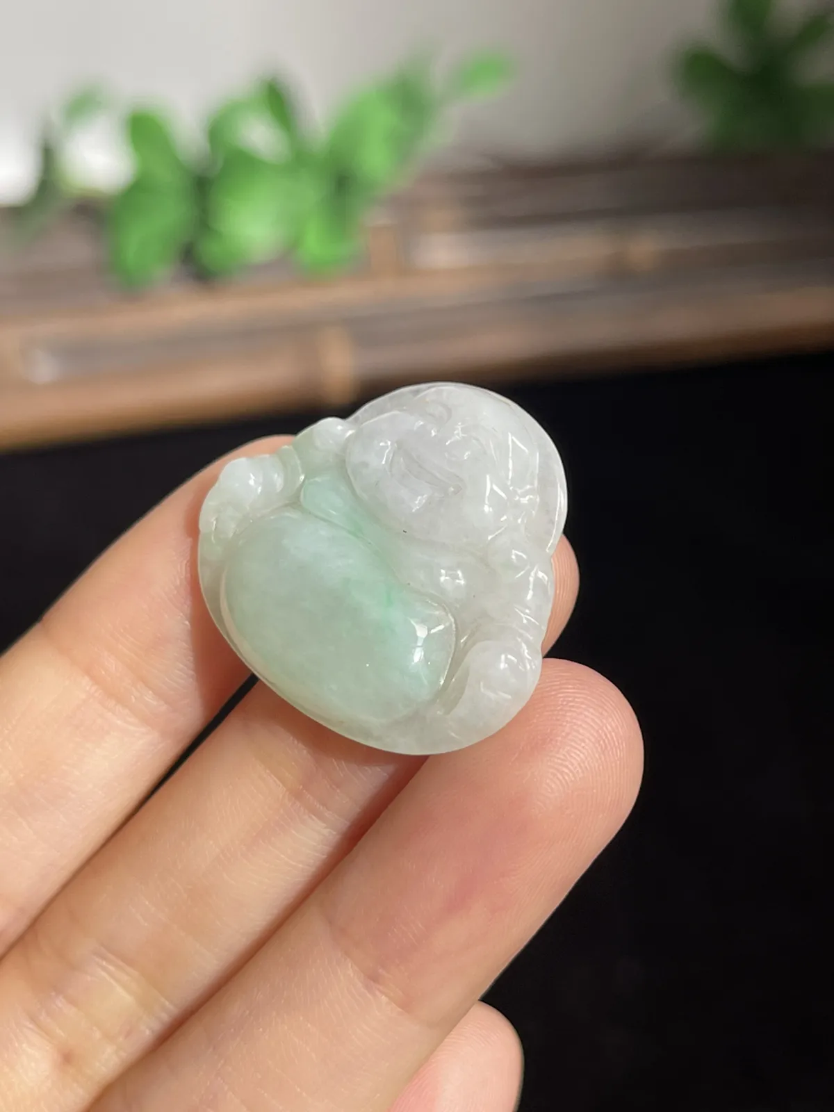 翡翠糯化种飘绿佛公