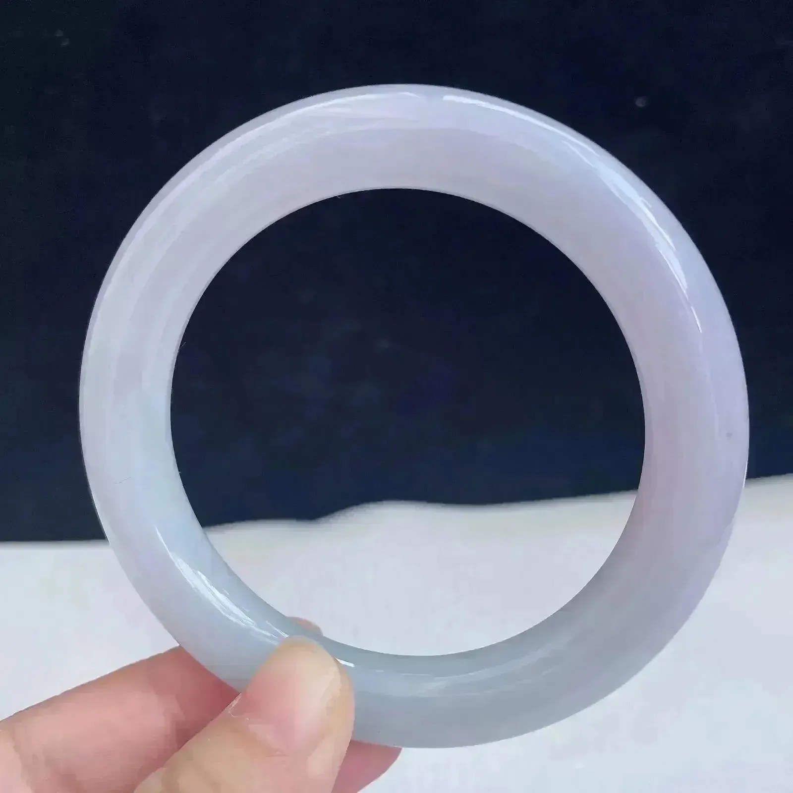 58圈有种有色天然翡翠A货淡紫玉手镯好种水春彩水润手镯67.26g