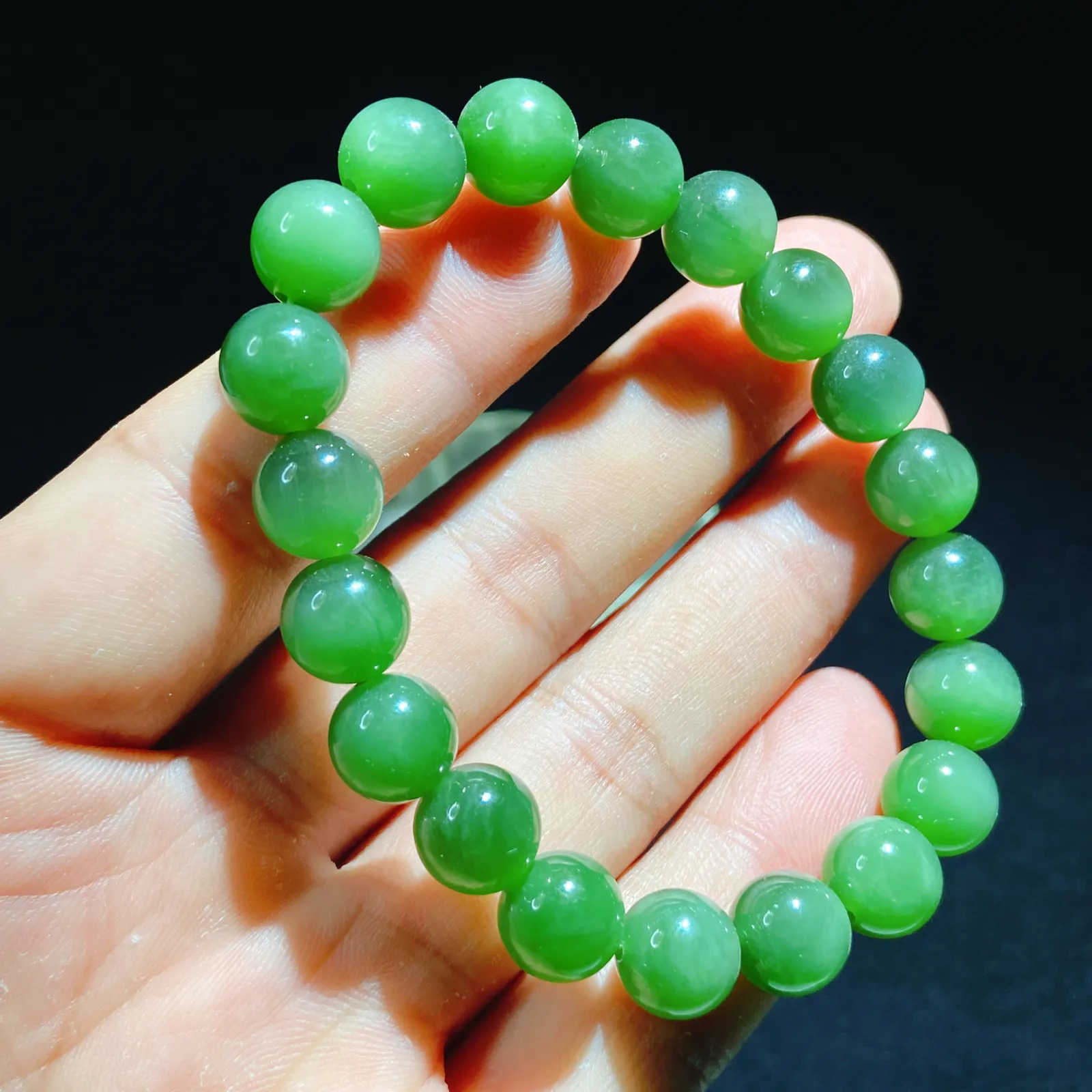 新疆和田玉碧玉菠菜绿猫眼10手串 尺寸10无裂无杂料子细腻