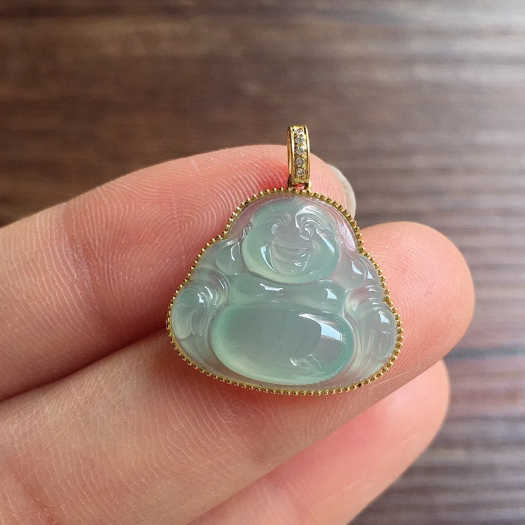 冰晴底笑佛吊坠，18k金镶嵌，冰润细腻，品相好，种水足，整体尺寸22.7*19.4*4.8