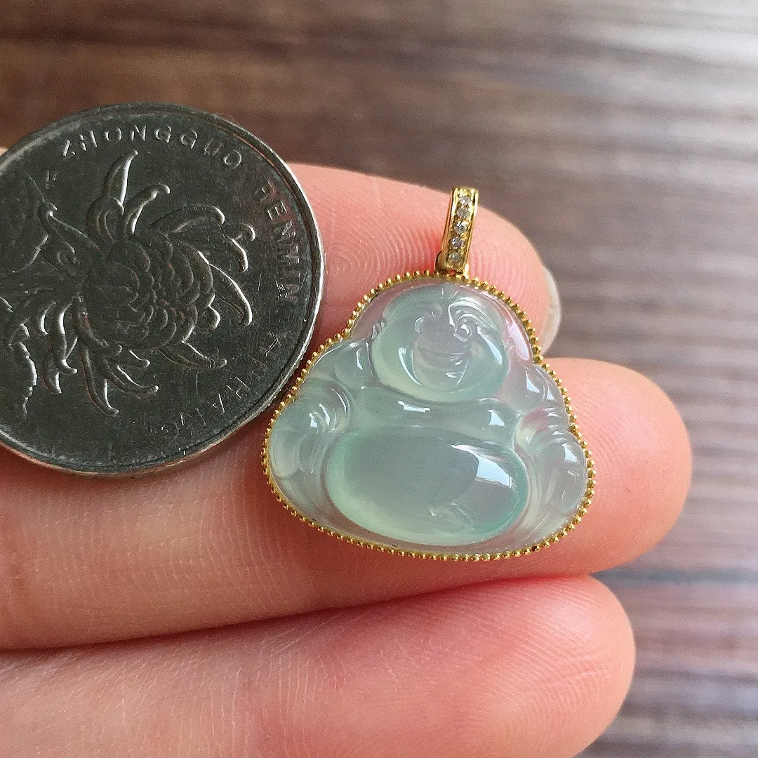 冰晴底笑佛吊坠，18k金镶嵌，冰润细腻，品相好，种水足，整体尺寸22.7*19.4*4.8