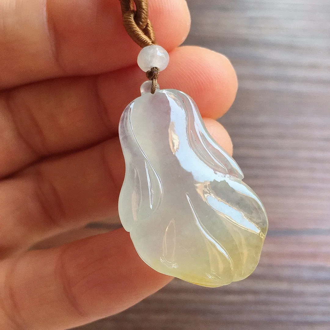 冰黄翡白菜，百财，冰润细腻，种水足，整体尺寸31.7*18.9*6.9