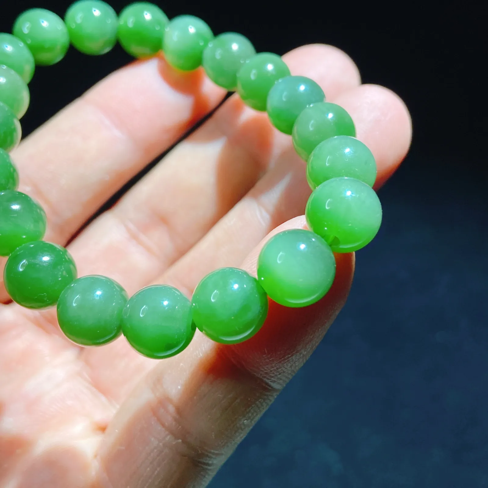 新疆和田玉碧玉菠菜绿猫眼10手串 尺寸10无裂无杂料子细腻