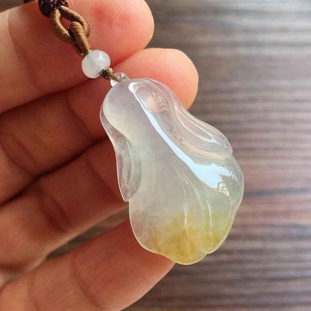 冰黄翡白菜，百财，冰润细腻，种水足，整体尺寸31.7*18.9*6.9