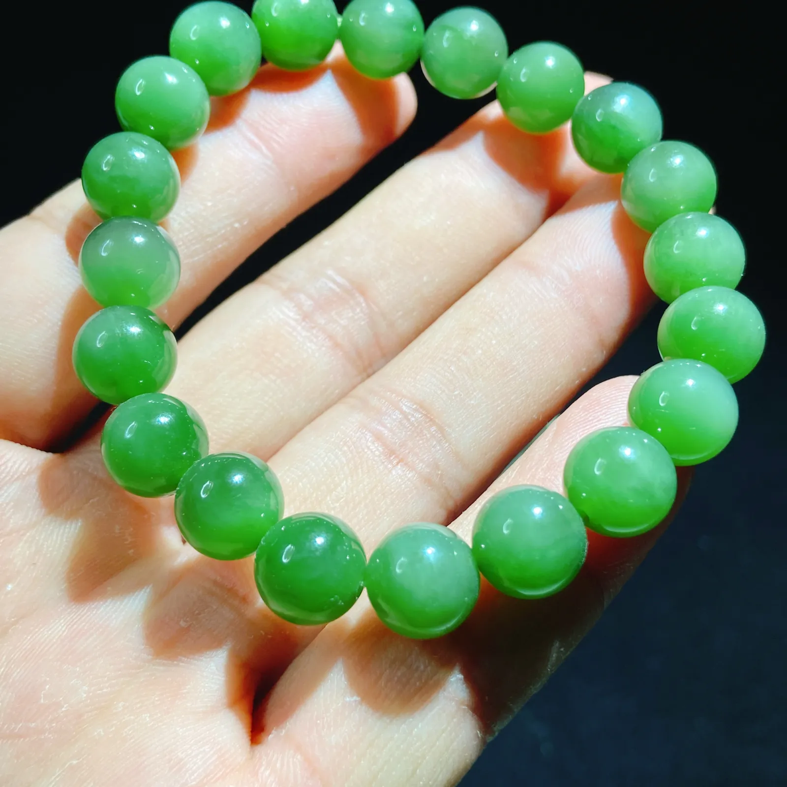 新疆和田玉碧玉菠菜绿猫眼10手串 尺寸10无裂无杂料子细腻
