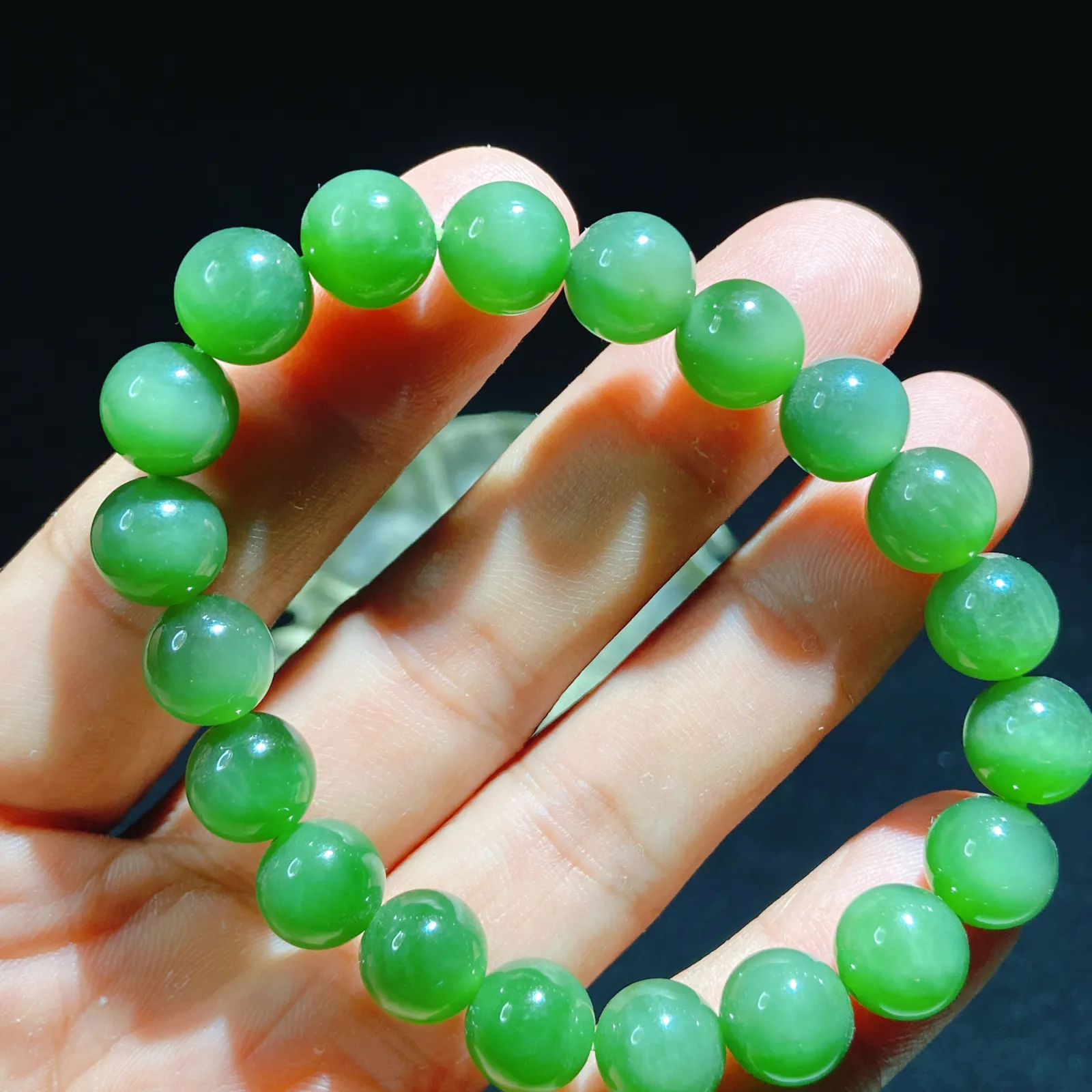 新疆和田玉碧玉菠菜绿猫眼10手串 尺寸10无裂无杂料子细腻