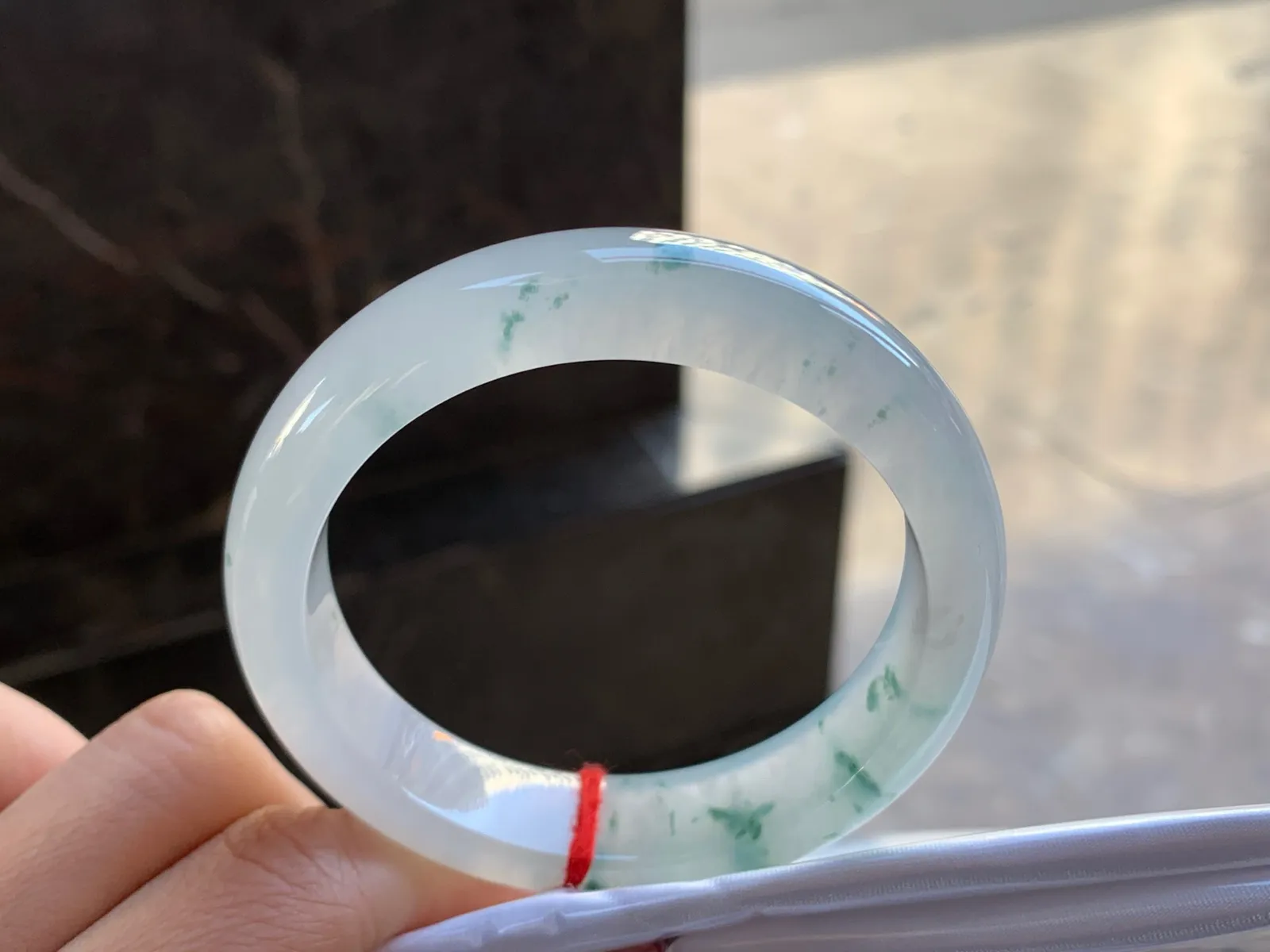 54-13.6-8.1

冰蓝花手镯^_^飘花灵韵 清新