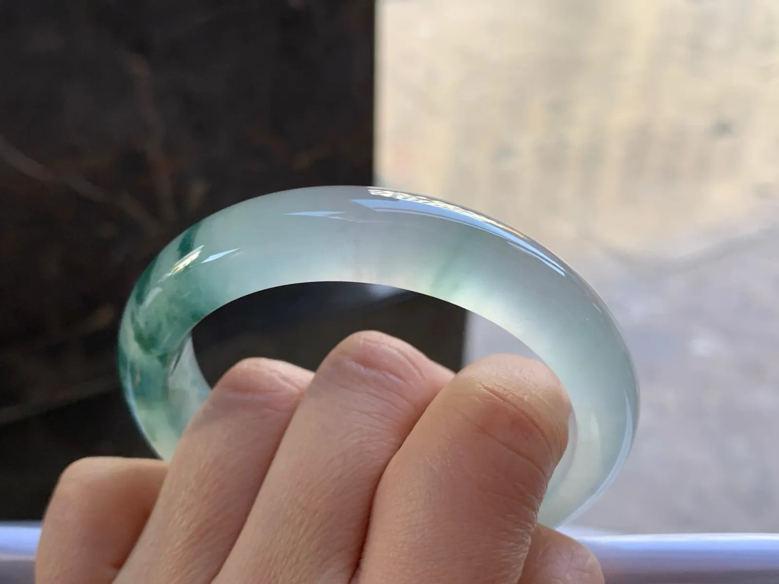 55-12.5-8.5

冰蓝花手镯^_^飘花浓郁