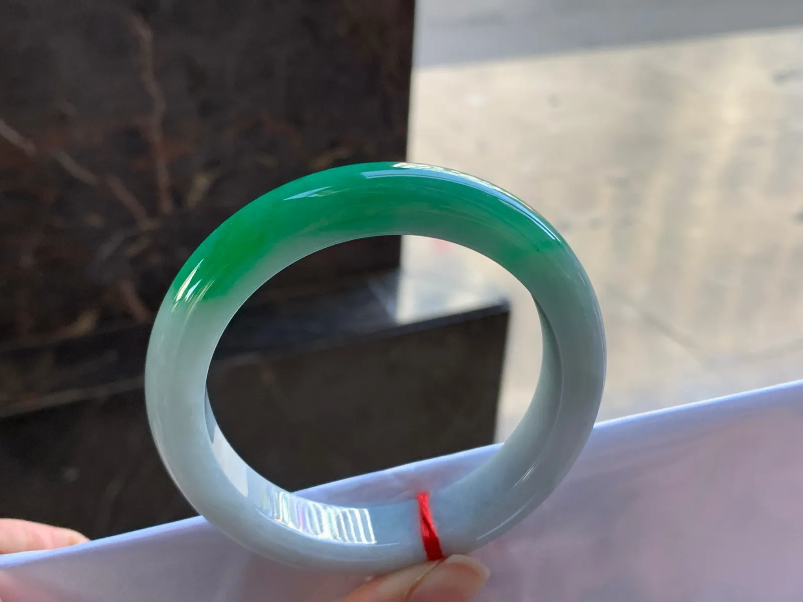 56-12.4-8.9

辣绿色手镯^_^颜色浓郁 鲜艳