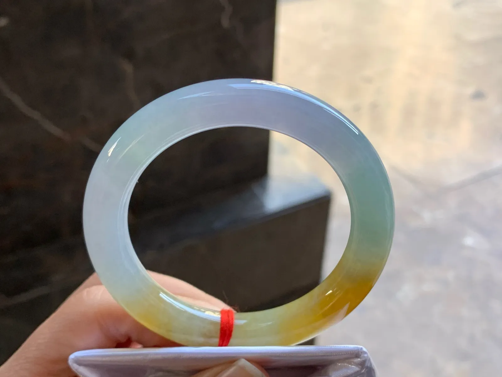 54-10.5

三彩圆条手镯^_^鲜艳