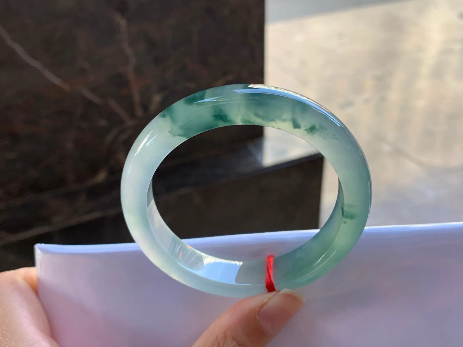 55-12.5-8.5

冰蓝花手镯^_^飘花浓郁