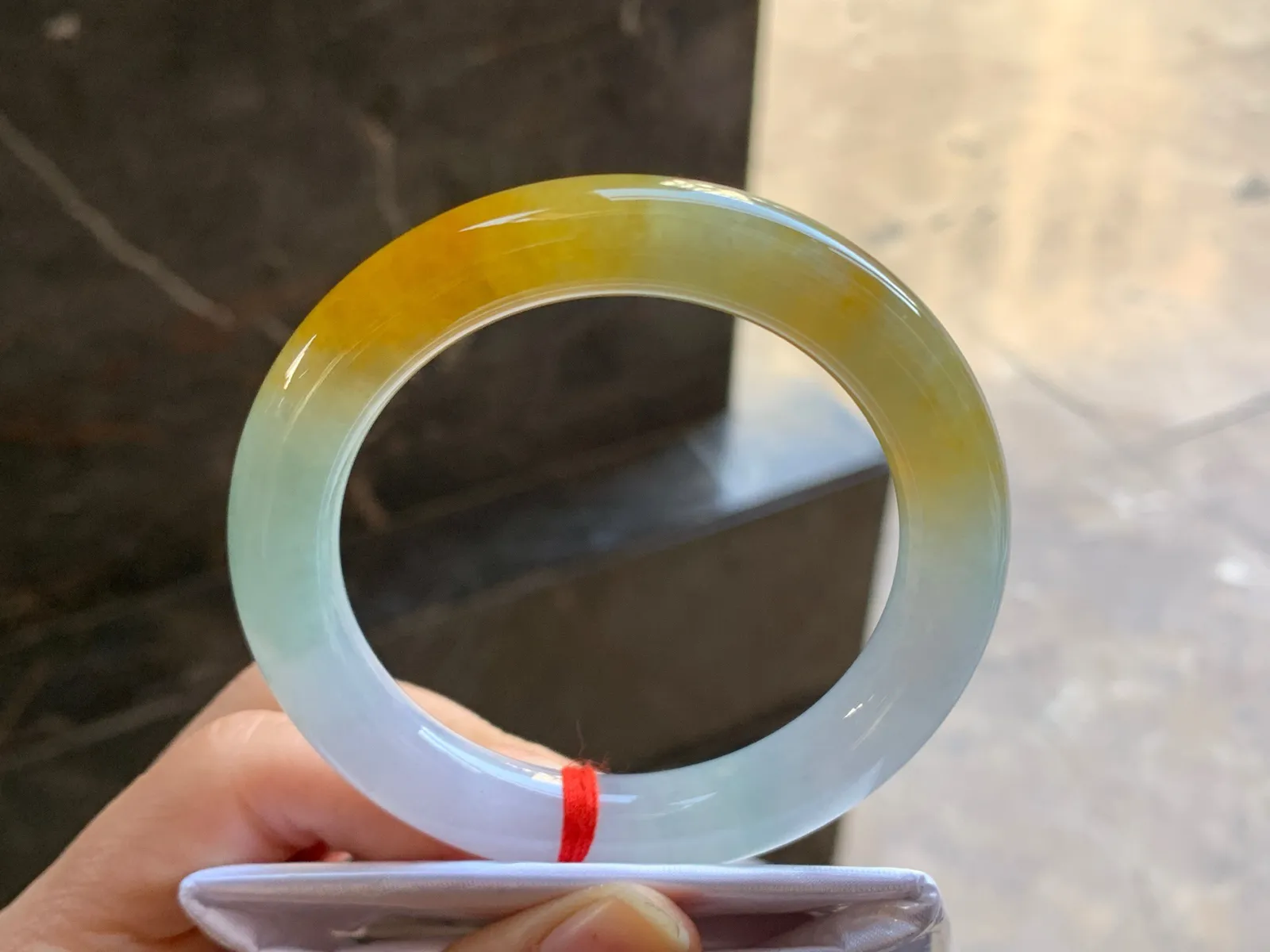 54-10.5

三彩圆条手镯^_^鲜艳