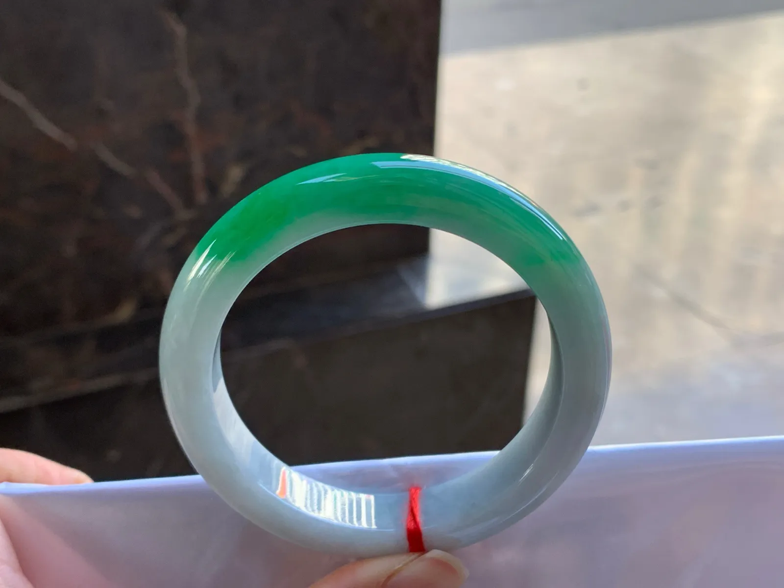 56-12.4-8.9

辣绿色手镯^_^颜色浓郁 鲜艳