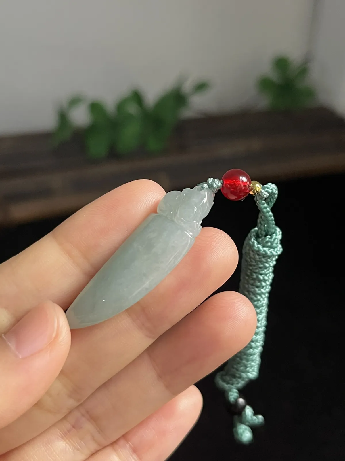 翡翠吊坠，配珠未测