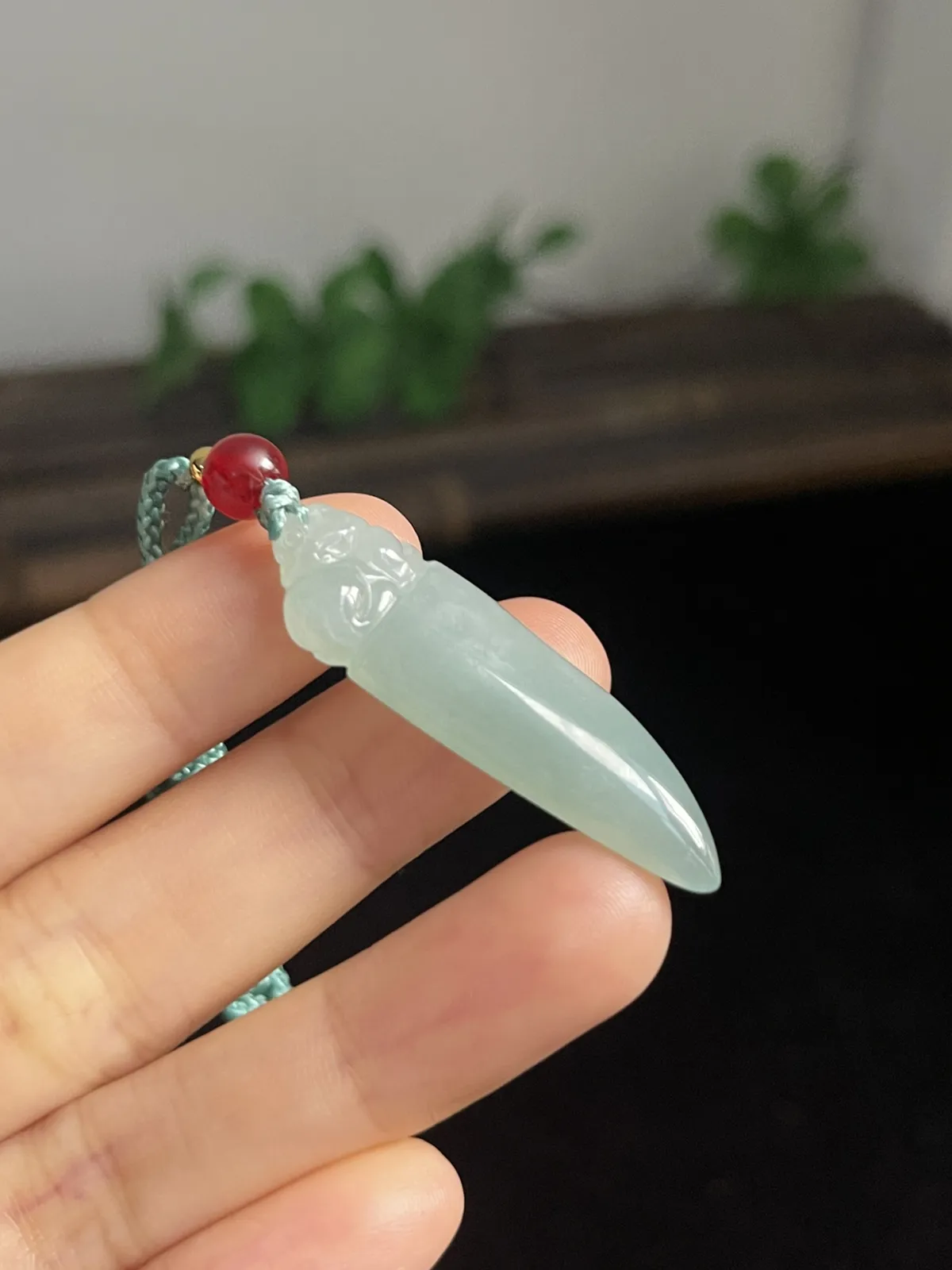 翡翠吊坠，配珠未测