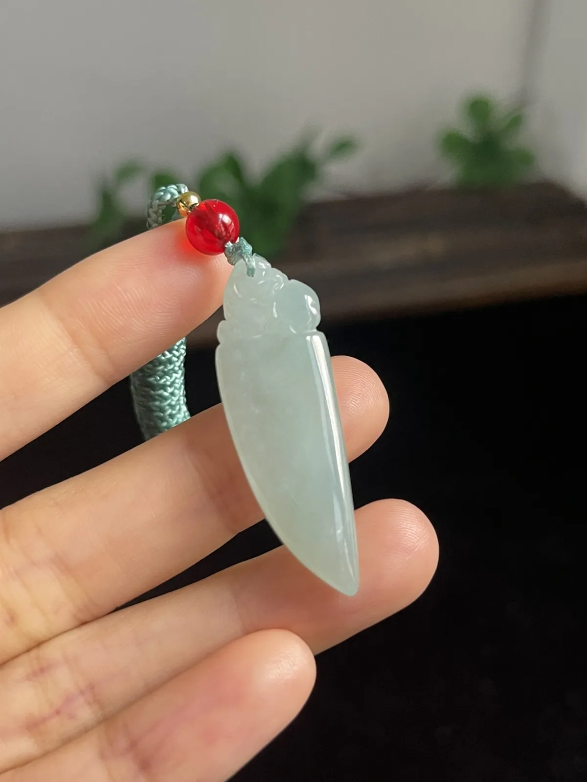 翡翠吊坠，配珠未测