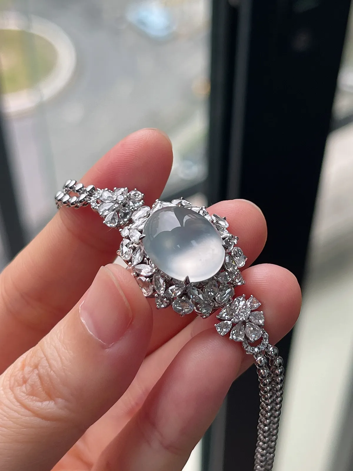 翡翠白冰手链，伴钻石